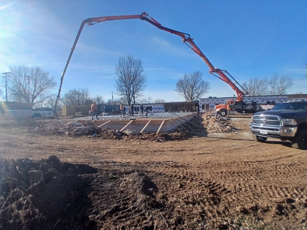 Large commercial concrete wall pour